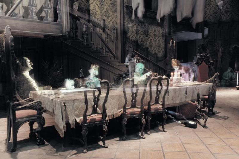 Un banquet avec des fantômes !